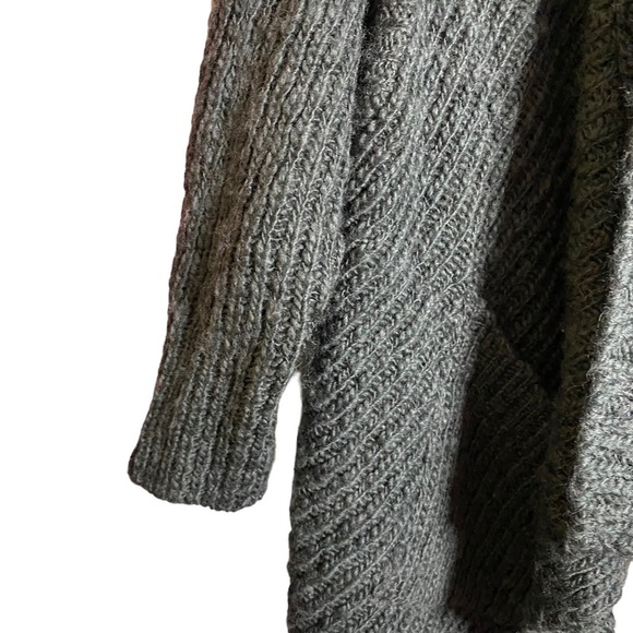 Abercrombie and Fitch Chunky Knit Waterfall Open Front Gray Dolman Cardigan M L - Picture 6 of 14